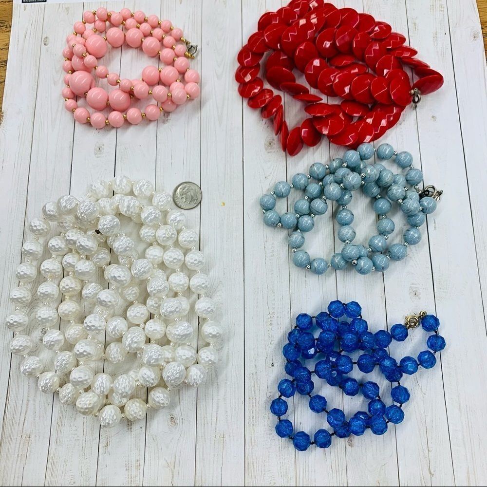 VTG Beaded Necklace Bundle‎